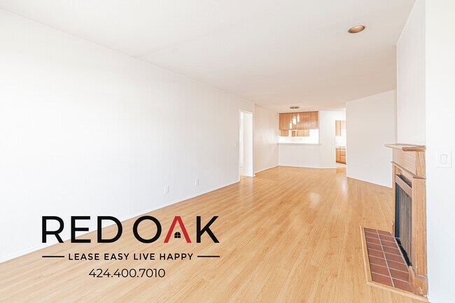 Building Photo - 10201 Woodbine St
