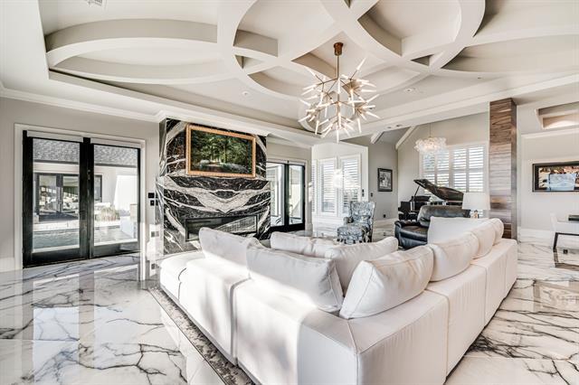 Building Photo - 10039 Crestridge Dr