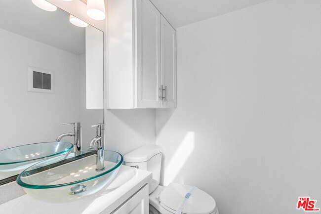 Building Photo - 4980 S Centinela Ave