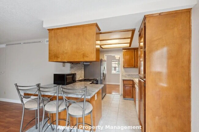 Building Photo - 3bed/2.5 bath Home for Rent 4129 W. Regency Ave Fresno, CA 93727