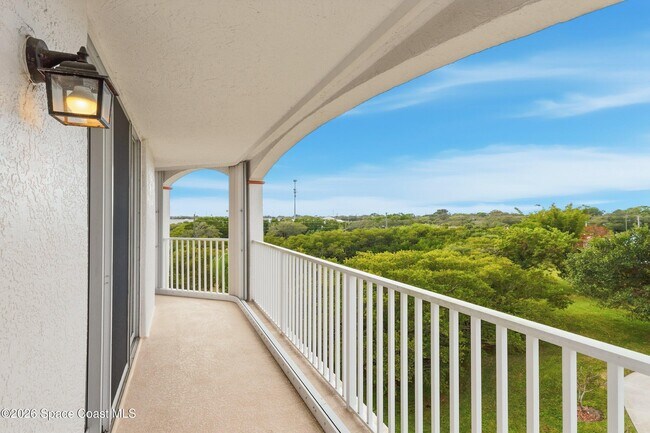 Building Photo - 800 Del Rio Way