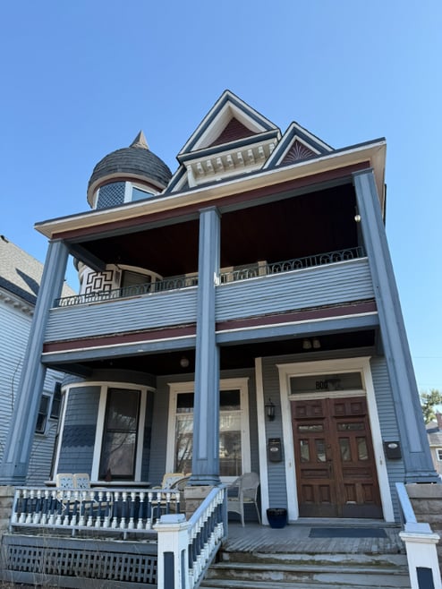 Building Photo - 800 Hague Ave