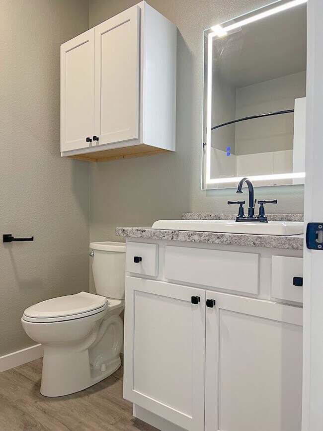Building Photo - 2 bed/ 1.5 bath in Brand New Soldier Ridge...
