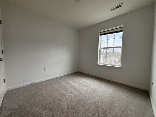 Building Photo - 513 Turquoise Ln