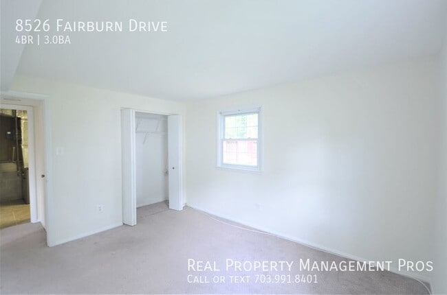 Building Photo - 8526 Fairburn Dr