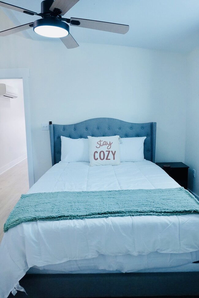 Building Photo - 1131 Garfield St