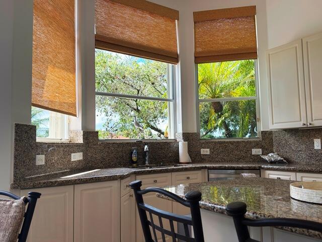 Building Photo - 8387 Ironhorse Ct