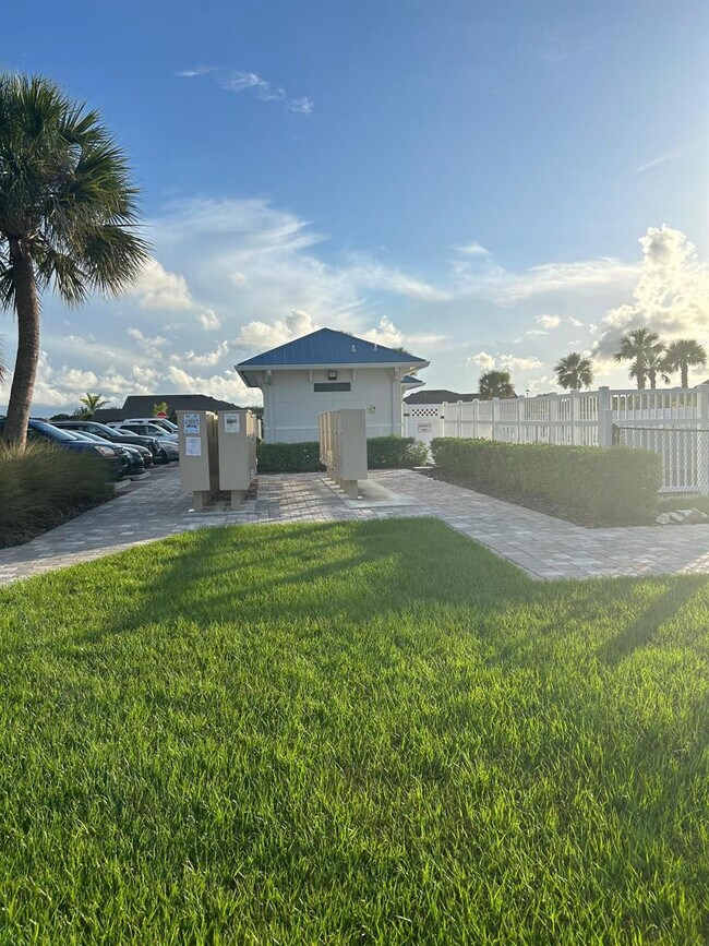 Building Photo - 5335 Entertainment Way