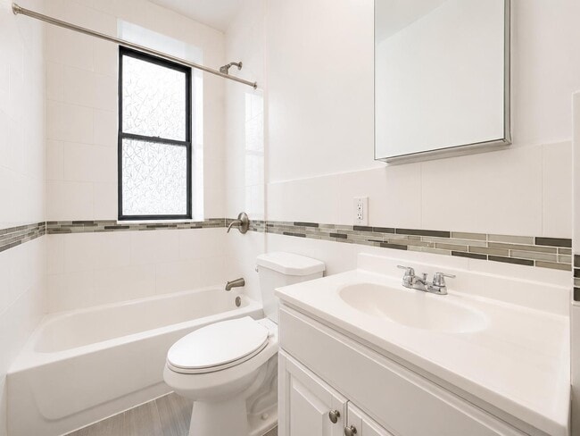 Building Photo - 529 W 151st St