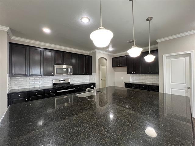 Building Photo - 109 Parkview Dr