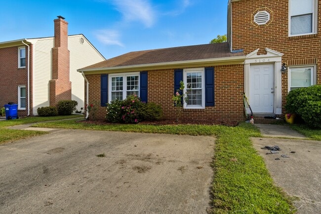 Building Photo - 5106 Radcliff Cir