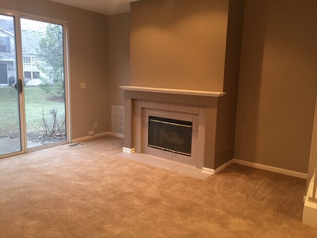 Building Photo - 1828 Lucylle Ct