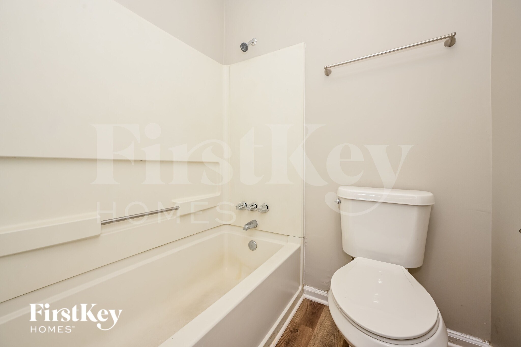 Building Photo - 5369 Biffle Ln