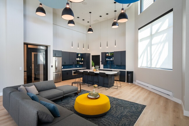 Community Lounge - Sol Apartments