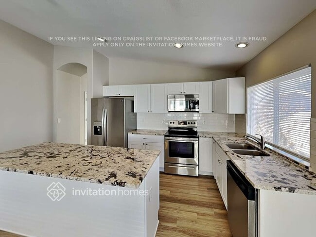 Building Photo - 20581 E Bellewood Pl