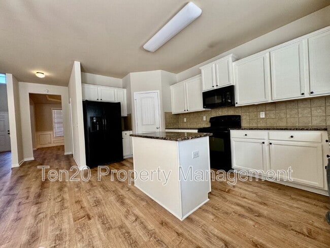 Building Photo - 789 Honey Do Ct