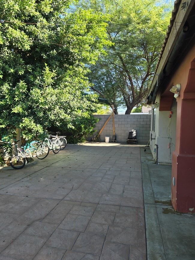 Building Photo - 50925 Chiapas Dr
