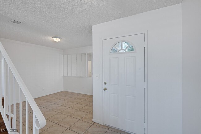 Building Photo - 1701 Duarte Dr