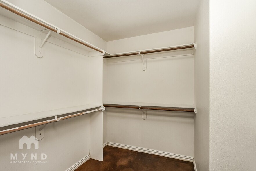 Building Photo - 116 Jolin Ln