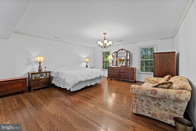Building Photo - 12307 Eliff Way