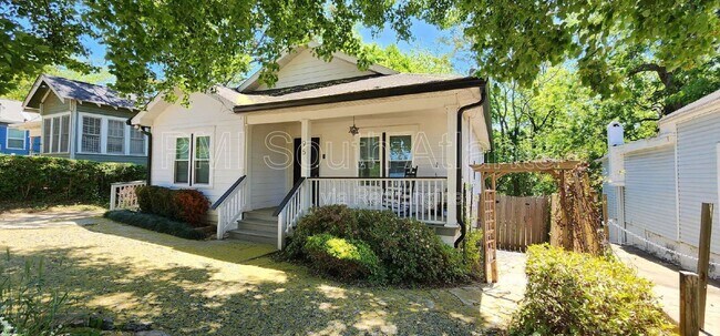 Building Photo - 95 Thirkield Ave SE