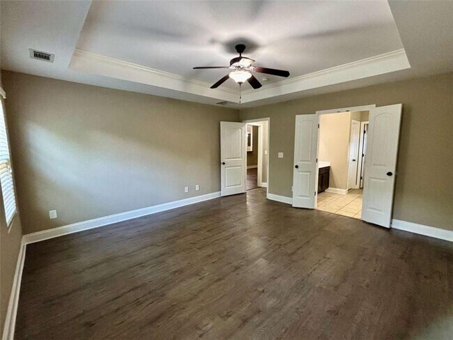 Building Photo - 4668 Hidden Creek Dr