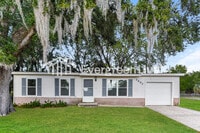 Building Photo - 7807 Knoll Dr N