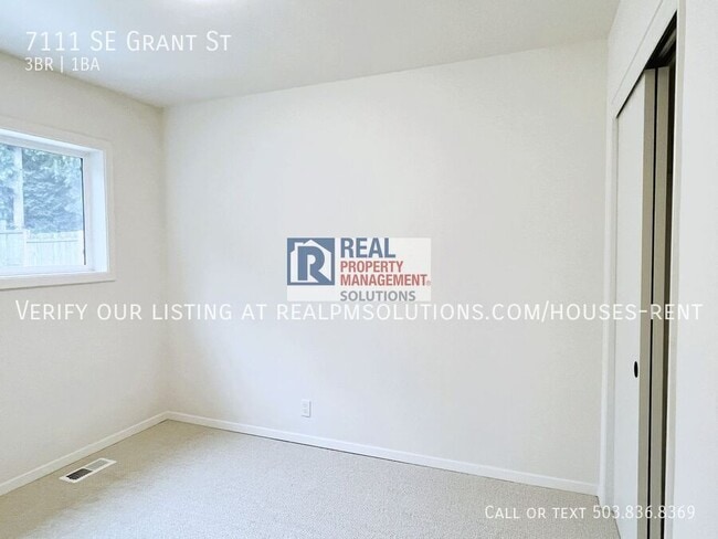 Building Photo - 7111 SE Grant St