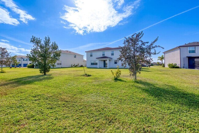 Building Photo - 12523 NW Copper Creek Dr