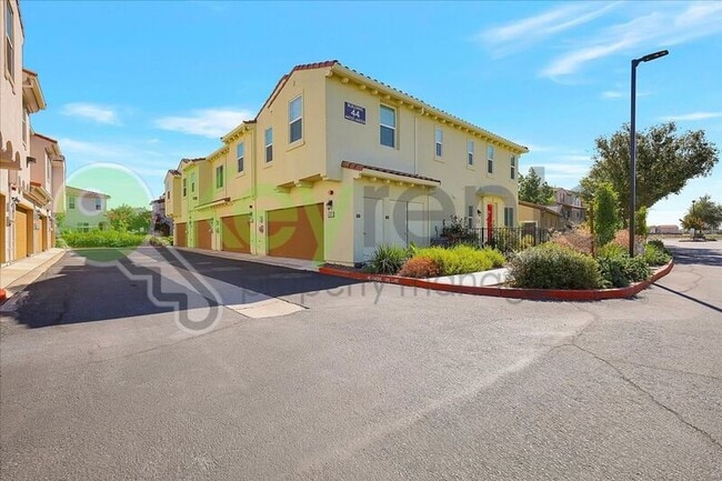 Building Photo - 5301 E Commerce Way