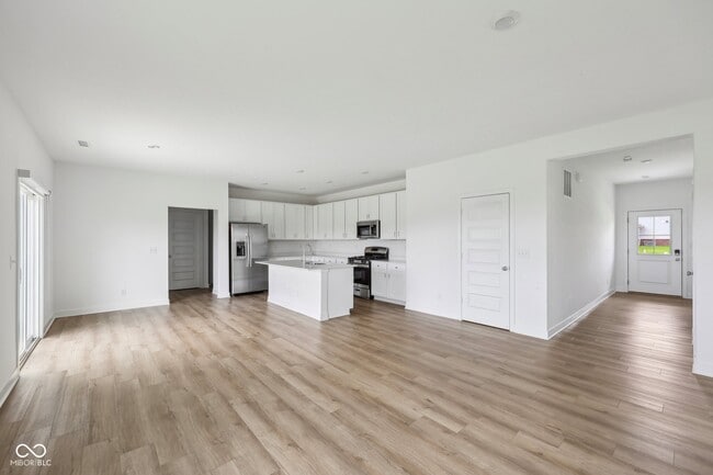 Building Photo - 17255 Gresham Ln