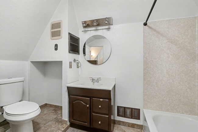 Building Photo - 9222 35th Ave SW