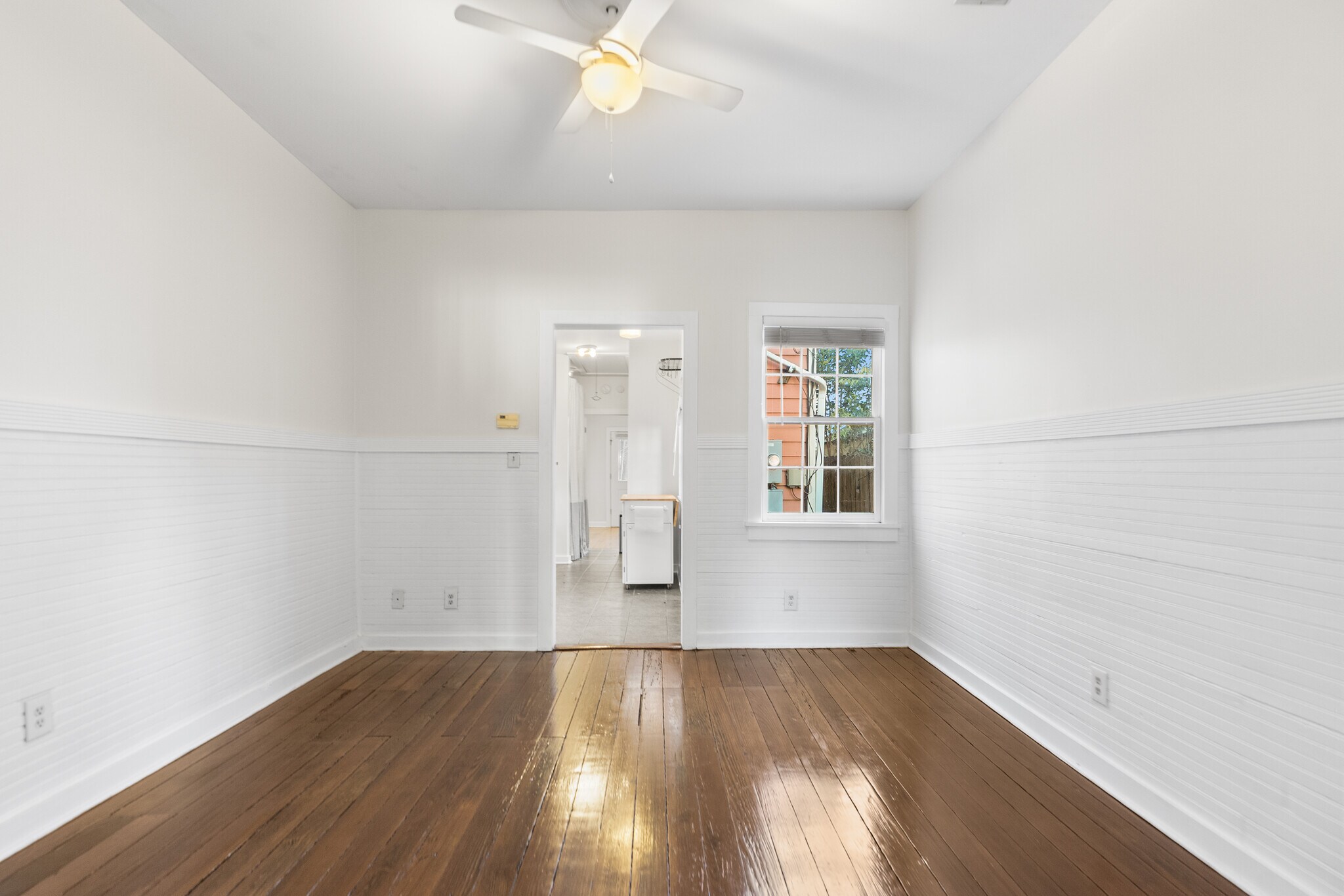 Building Photo - 609 Mercer St