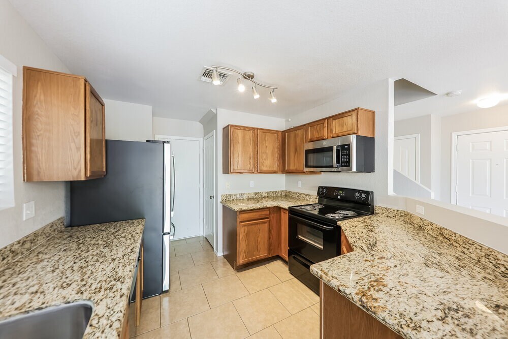 Building Photo - 9534 N 81st Dr