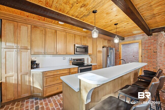 Building Photo - 27522 Burkhardt Dr