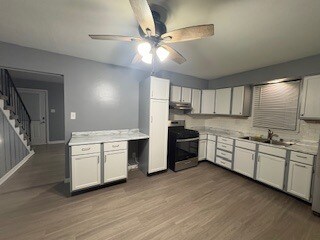 Building Photo - 1218 E Cleveland Ave