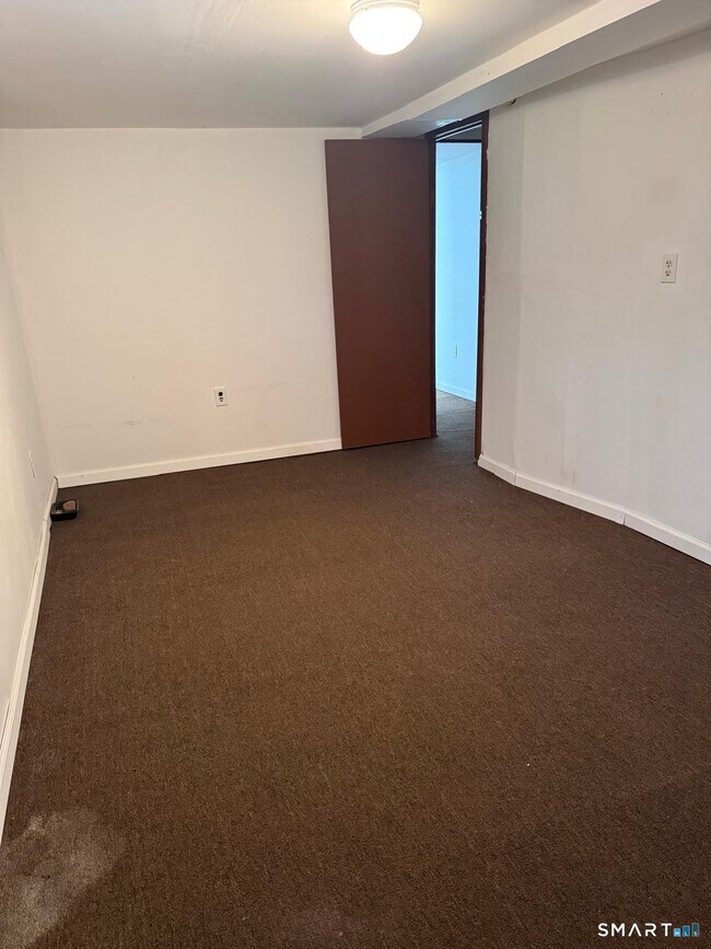 Building Photo - 120 Evergreen Ave