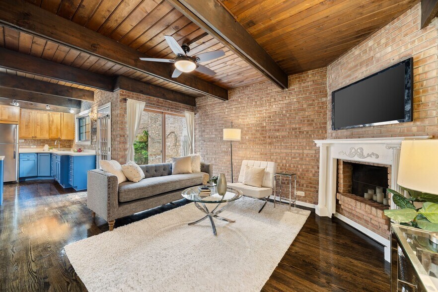 Building Photo - 2735 N Mildred Ave
