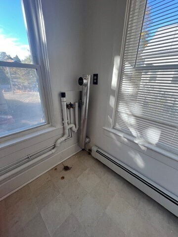 Building Photo - 27 Douglas St