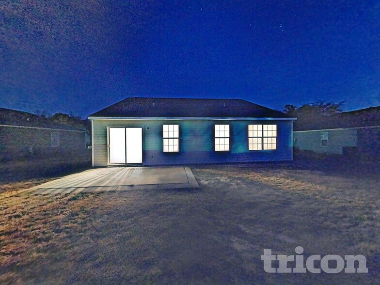 Building Photo - 162 Cogburn Rd