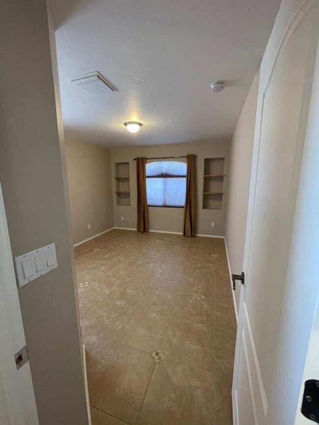 Primary Photo - Available in JULY, Single story 3bd/ 2bath...