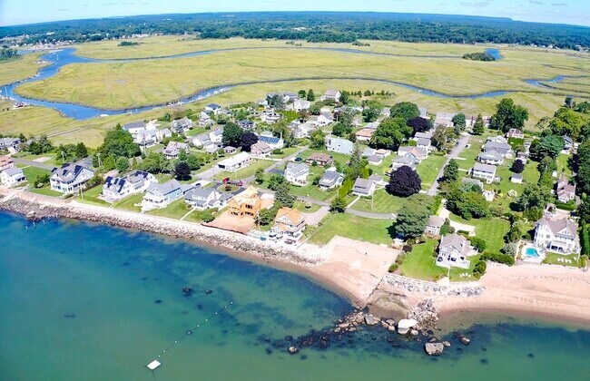 Building Photo - 27 Ridgewood Ave