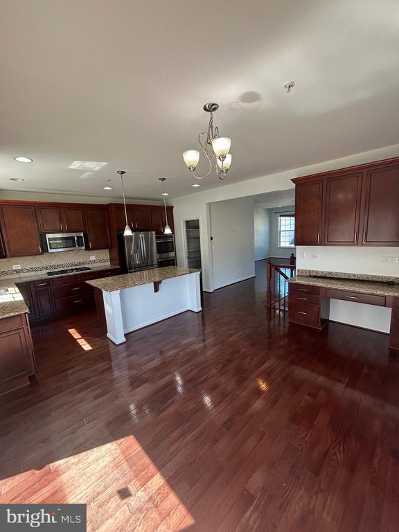 Building Photo - 2871 Burrows Ln