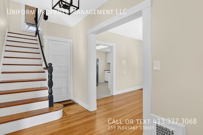 Building Photo - 159 Pleasant St
