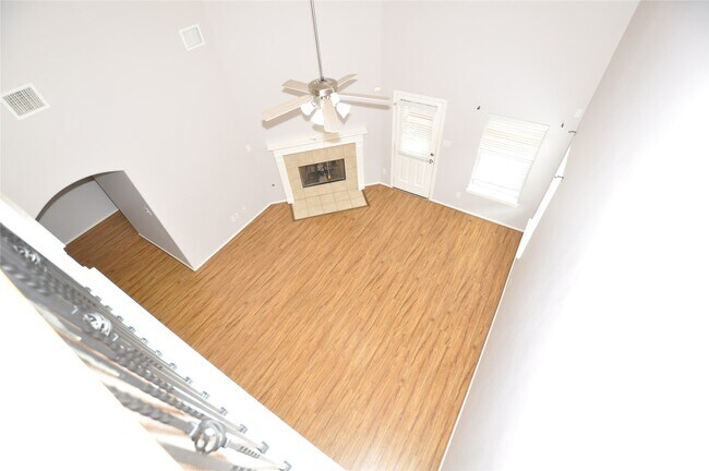 Building Photo - 21603 Kings Bend Dr