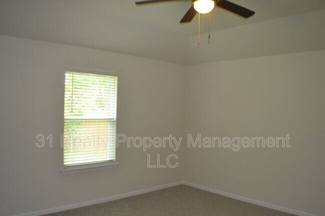 Building Photo - 3424 Brookstone Dr