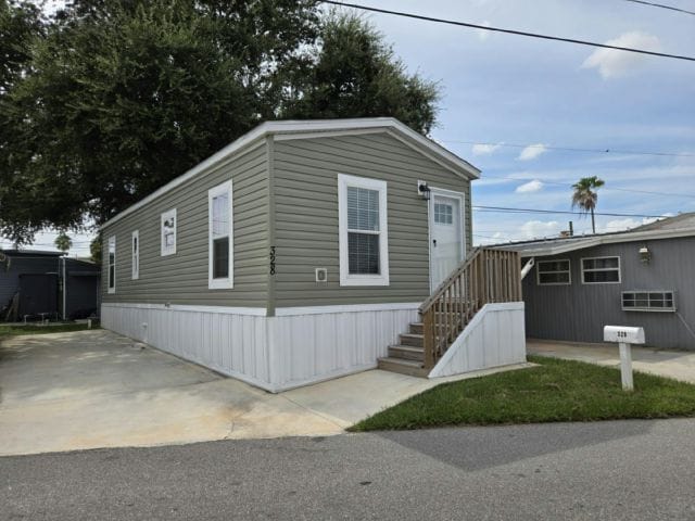 Primary Photo - 3301 58th Ave N