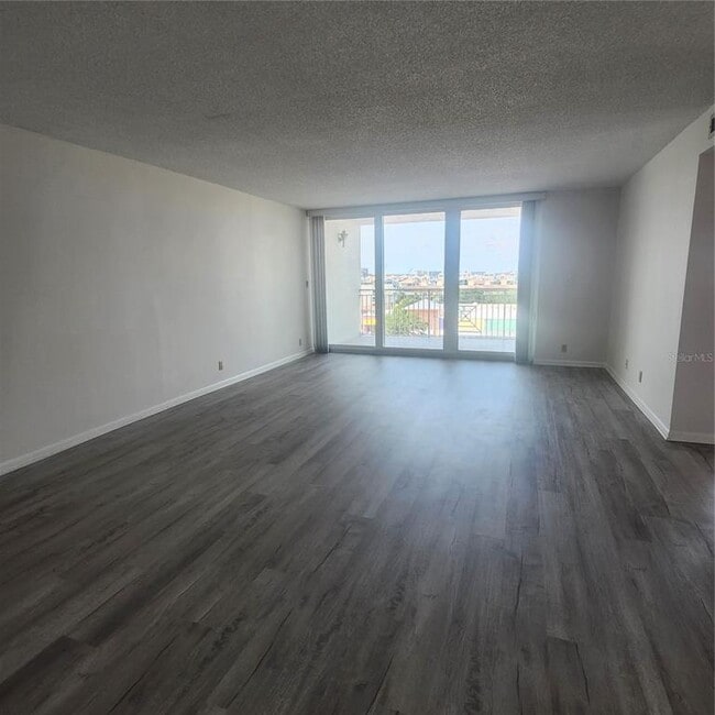 Building Photo - 675 S Gulfview Blvd