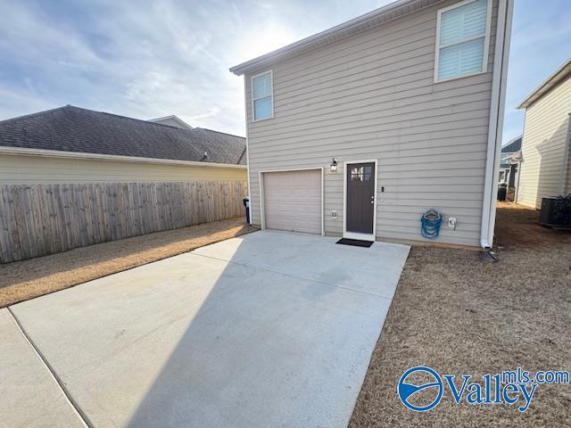 Building Photo - 6032 Stonewater Ct