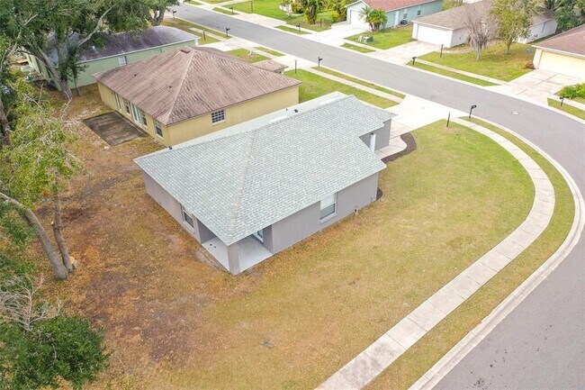 Building Photo - 137 Eagle Point Blvd